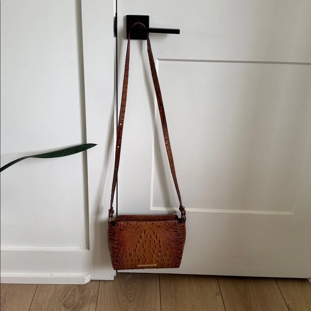 Brahmin Embossed Leather Crossbody Bag - Picture 5 of 5